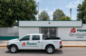 Entrada-de-terminal-PEMEX-en-Salamanca